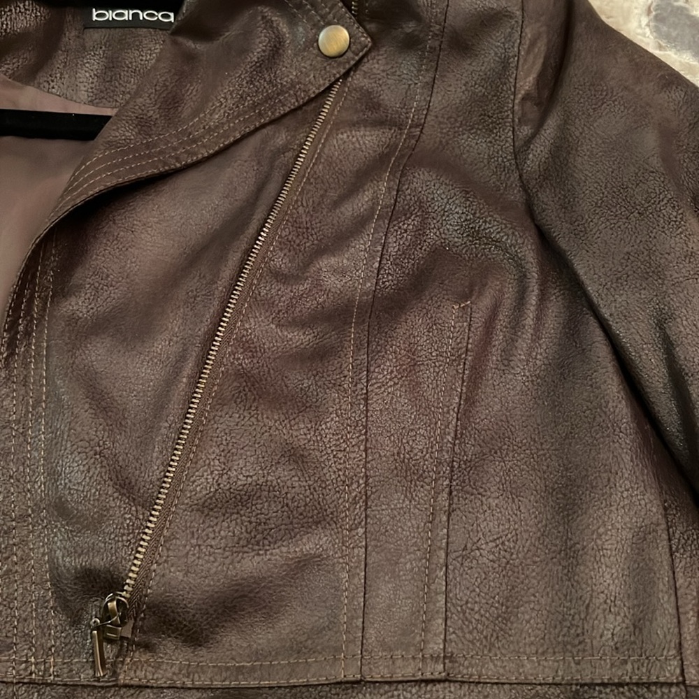 Faux jacket. - Picture 9 of 9